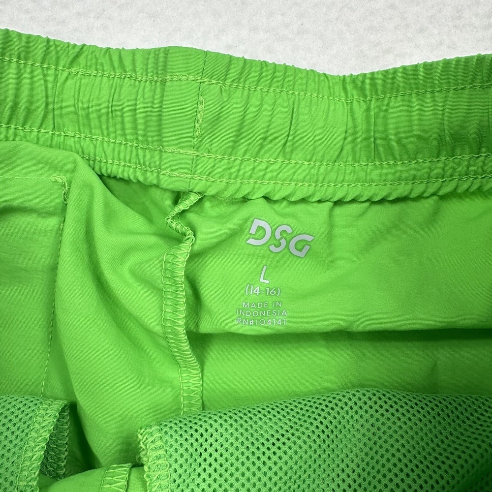 DSG Boys Youth Woven Shorts Size Large Gamer Green Athletic Fit - Picture 5 of 7